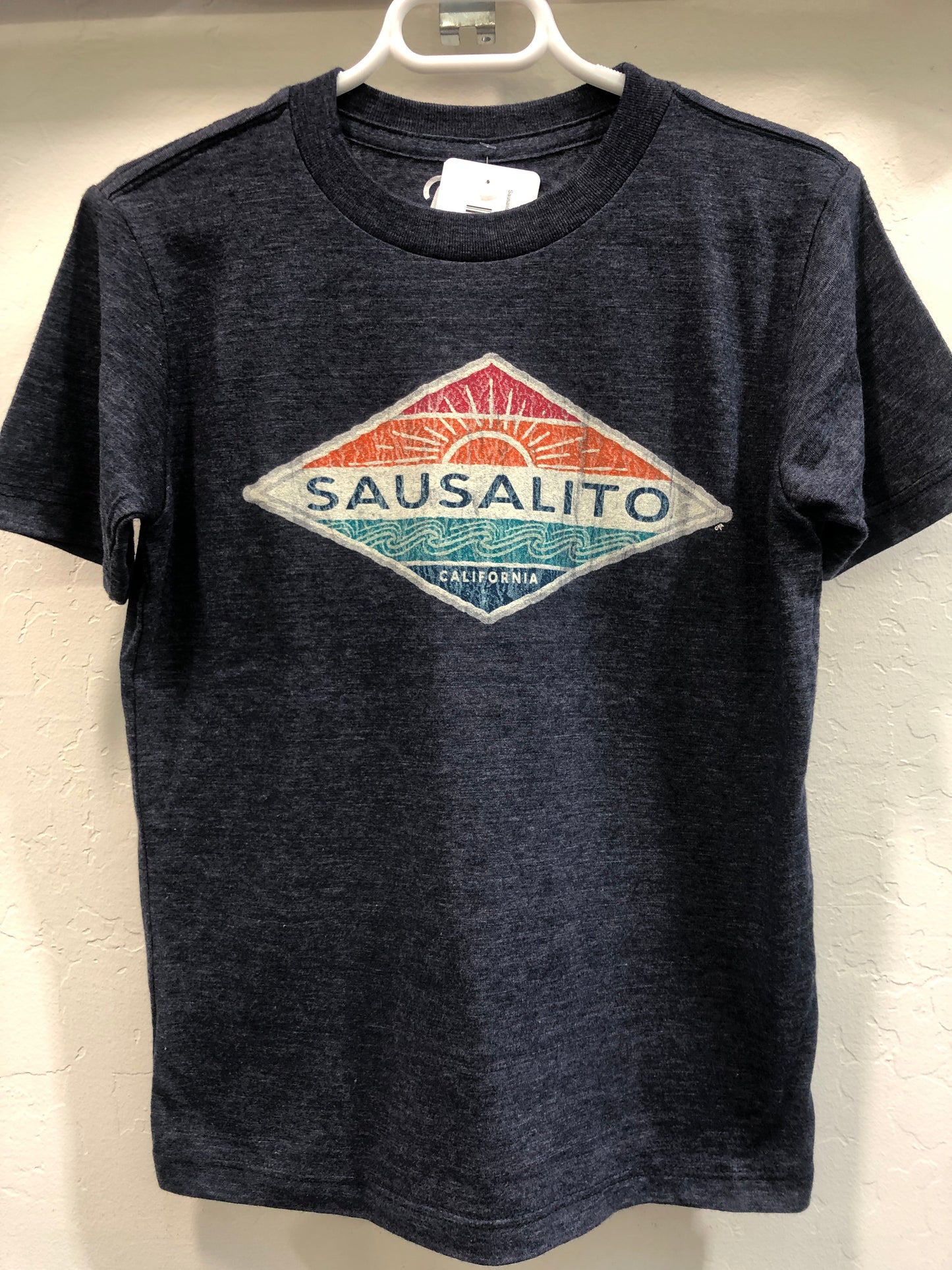 Sausalito kids' t-shirt with colorful diamond logo featuring sunrise and waves, dark gray cotton blend, short sleeve design