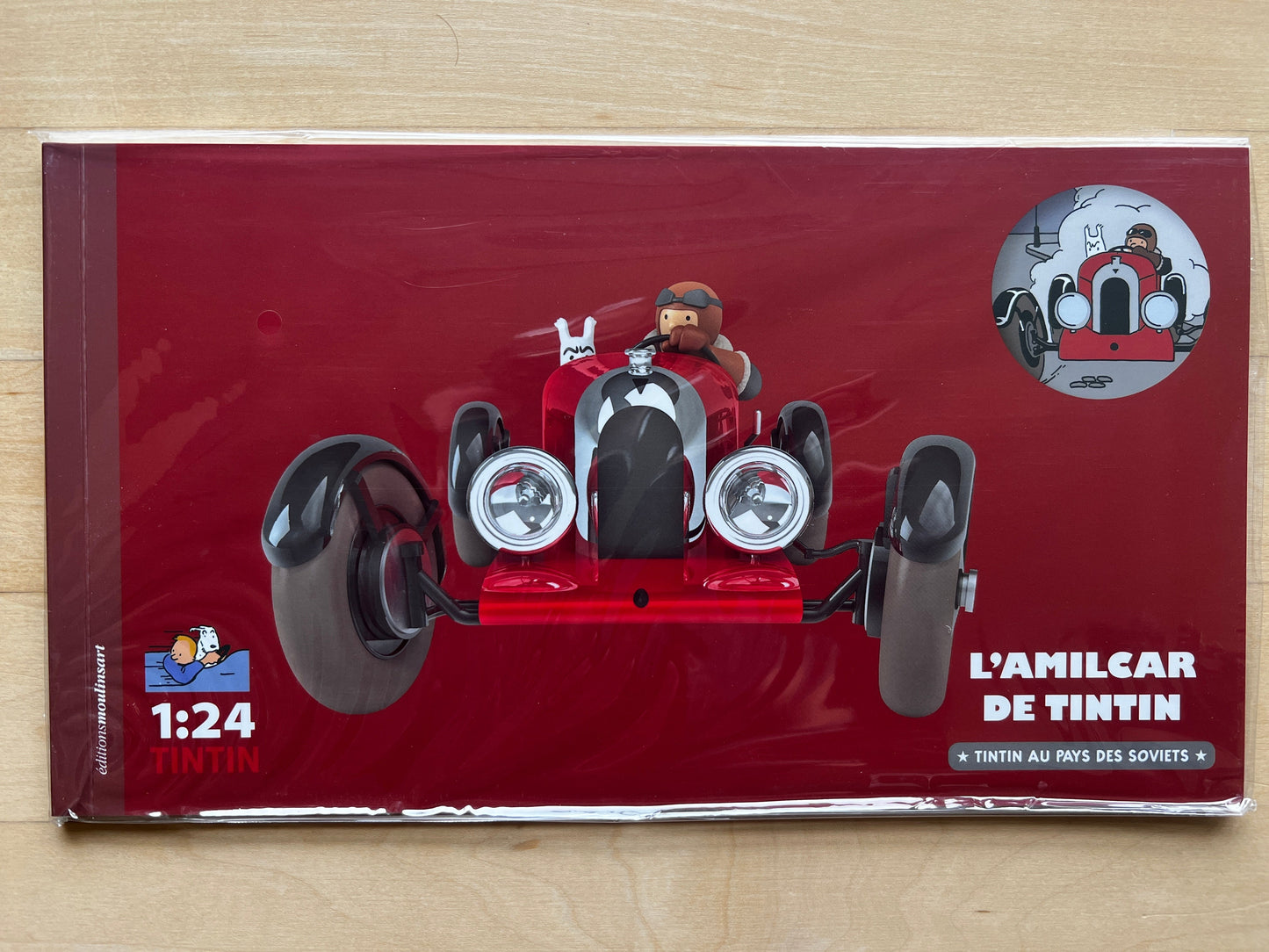 Tim und Struppi Roter Amilcar #09 aus "Tim und Struppi im Lande der Sowjets" 1/24