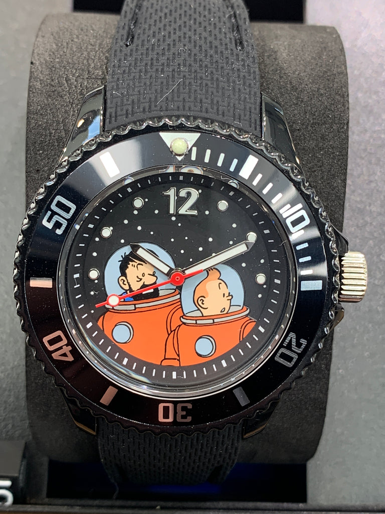 Long before Neil Armstrong took his first step on the moon, Herge had placed  Tintin and Captain Haddock there. Moulinsart celebrates the 50th anniversary of the moon landing with this aviator style watch. 