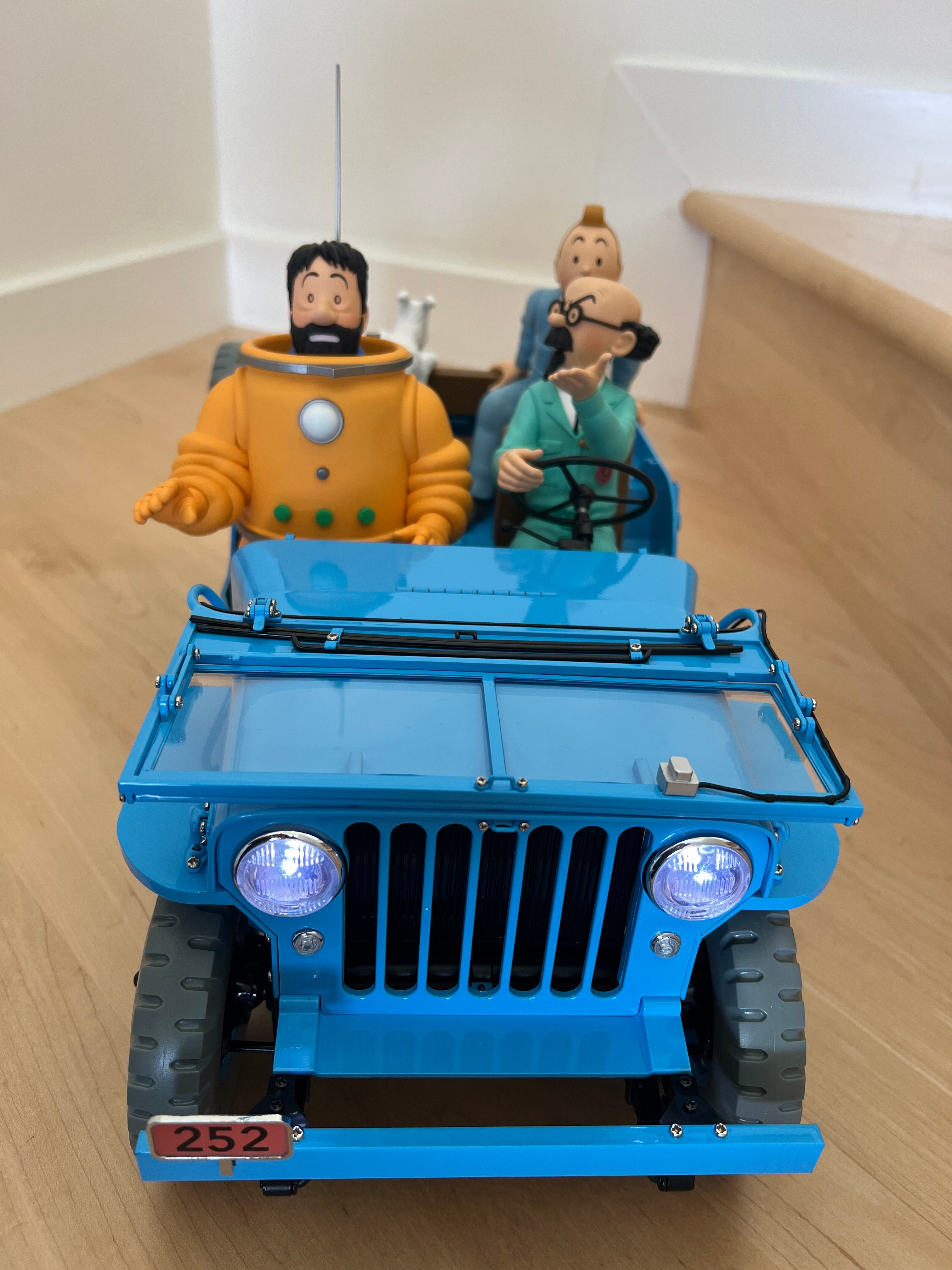 Blue Willys Jeep From Destination Moon 1/8 Scale Ref. 44300