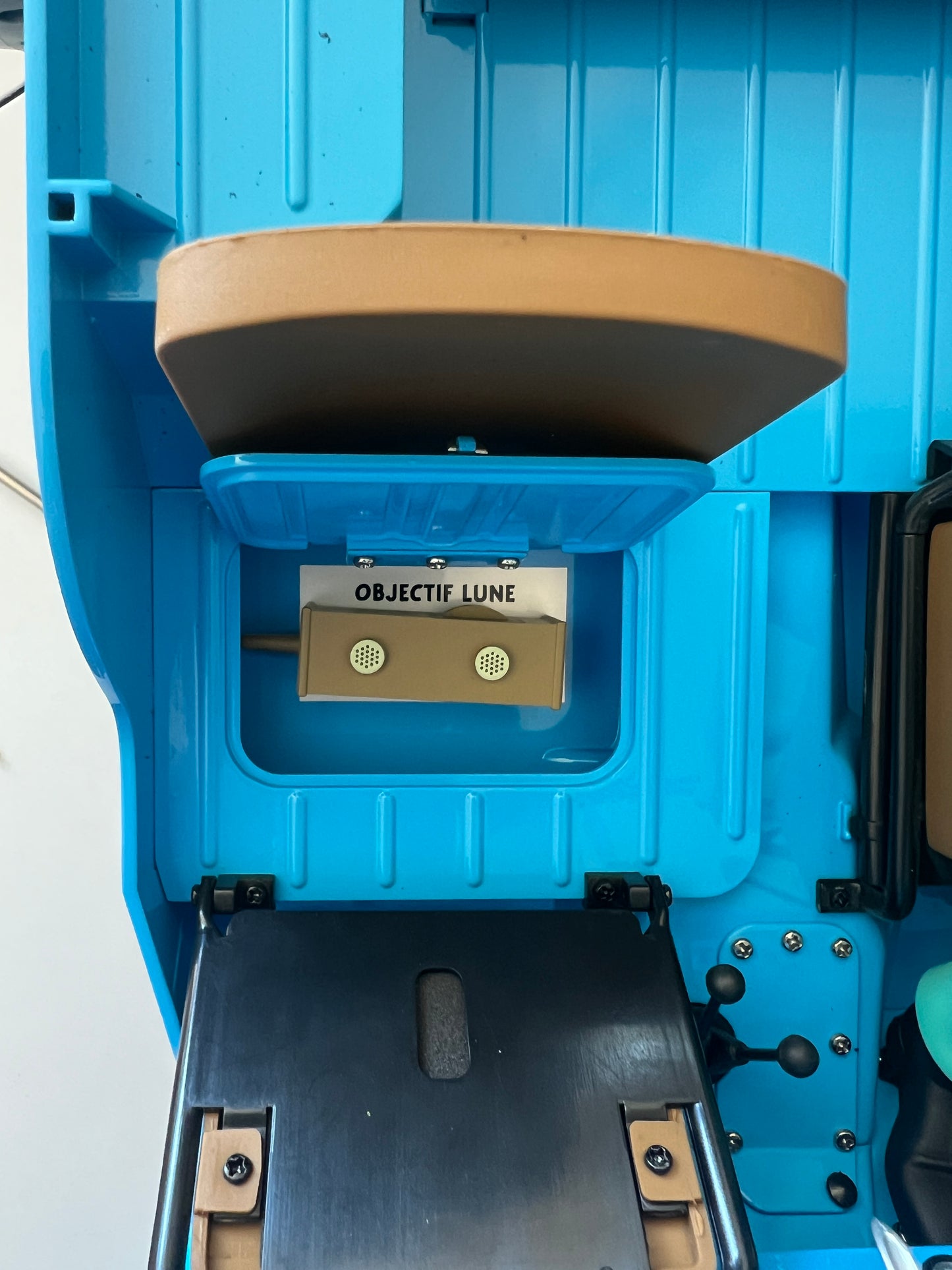 Blue Willys Jeep From Destination Moon 1/8 Scale Ref. 44300