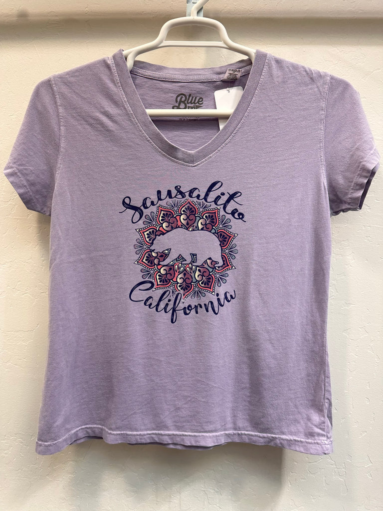 The mandela design surrounds a California bear outline with Sausalito California name drop.  Women's 100% cotton garment dyed shirt will become only softer with repeated washing.   Sizes women's small to extra large.