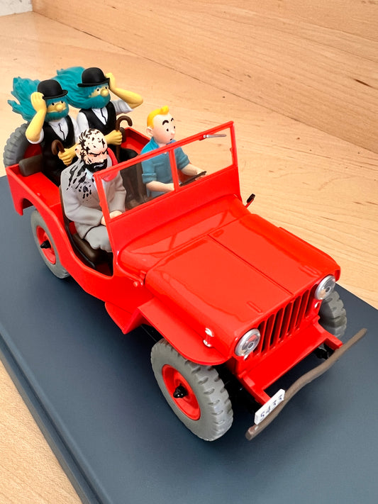 Relive one of the most iconic and comedic chapters of Hergé’s The Land of Black Gold with this 1/24 scale model of the 1943 Desert Jeep Willys