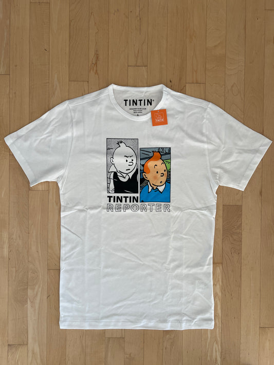 White Tintin Reporter t-shirt with dual character print, featuring displeased and astonished expressions on wooden floor