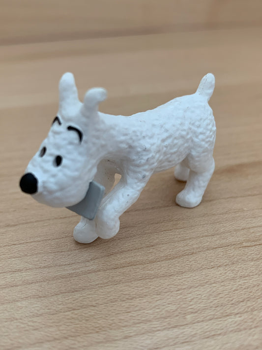 Snowy from Tintin mini figure, white dog carrying message, 5.4cm PVC collectible from Tintin in Tibet adventure