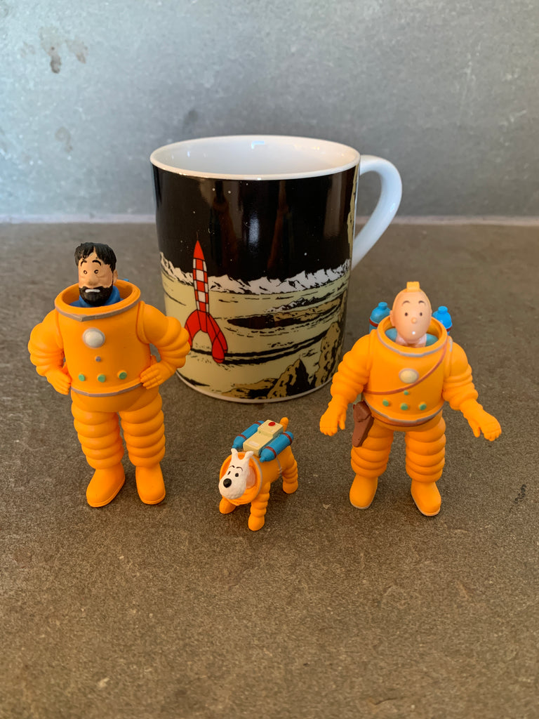 Tintin Explorers on the Moon Figure and Mug Gift Box Collection